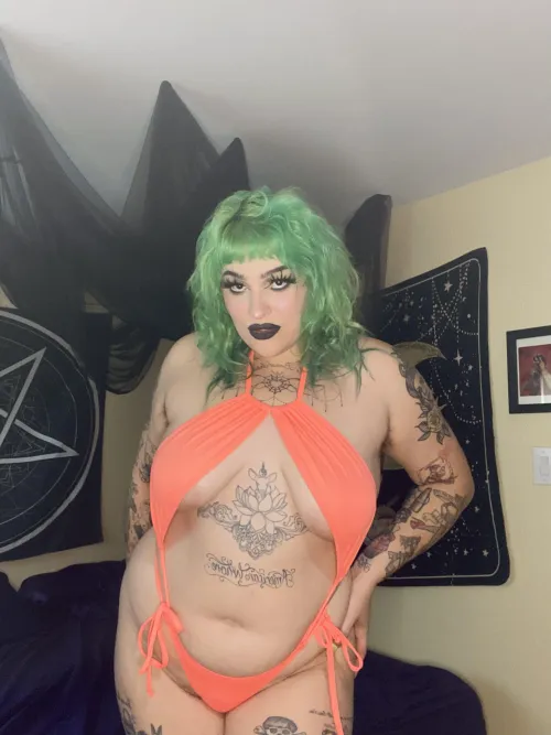 Thumbnail Join the Sisterhood: barbiedolldecay Celebrates Big Tiddy Goth Gfs