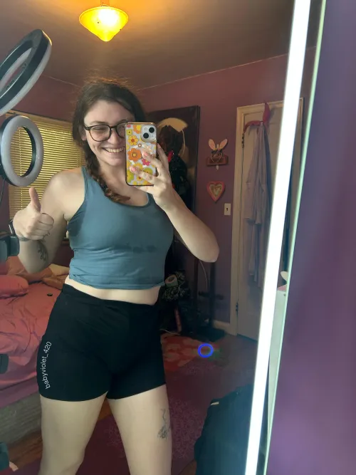 Thumbnail I Bet I'd Catch You Staring at the Gym: 420baby_violet's SweatyGirls Moment
