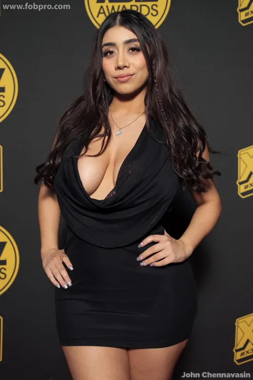 Thumbnail Violet Myers: A Guide to Glamorous Pornstar Fashion by BitsnBoobs