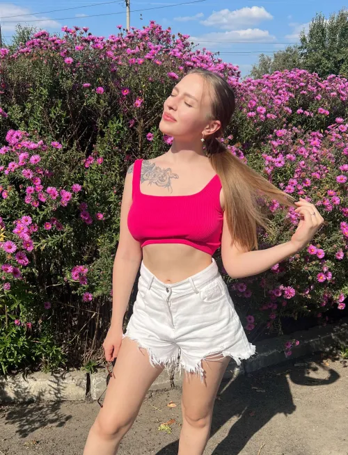 Thumbnail Beauty in Bloom: Appreciating Nature's Wonders | BabySweetestt