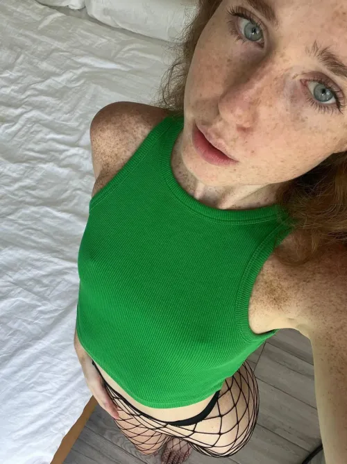Thumbnail Discover the Alluring Charm of Green in 'Subtle but Hard to Miss' by HelmetCouple | Explore the World of Pockies
