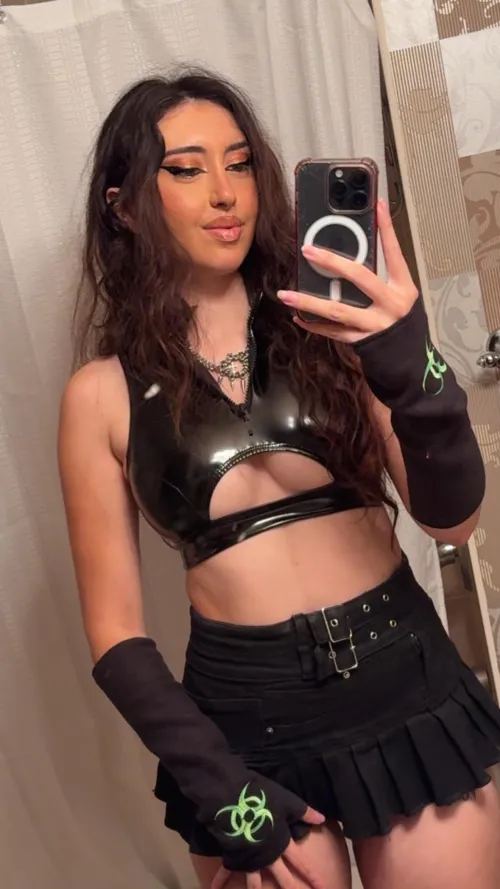 Thumbnail Stylish Thoughts: Croptopgirls' Fashion Tendencies by armenianfairy