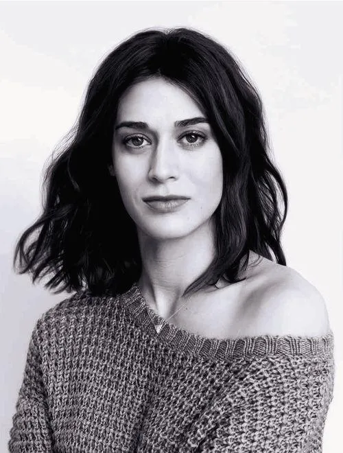 Thumbnail Lizzy Caplan's Charm Revealed by ProductOk5970 | PrettyGirls