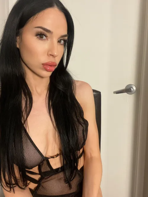 Thumbnail Seducing Night Revelry with Raven-Haired Kitana_bby
