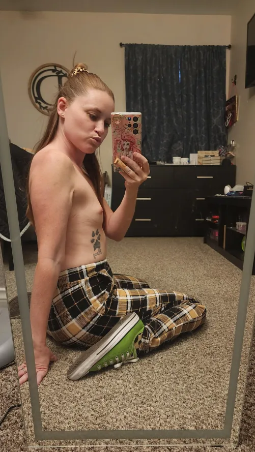 Thumbnail Unwind with Cissnei23: Taking it Easy on OnlyFans