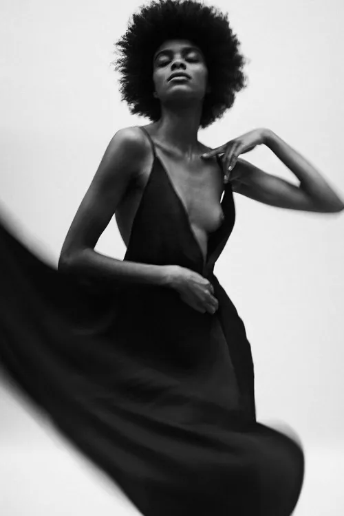 Thumbnail Josiane Monteiro's Unique Fashion Vibe in NSFWfashion