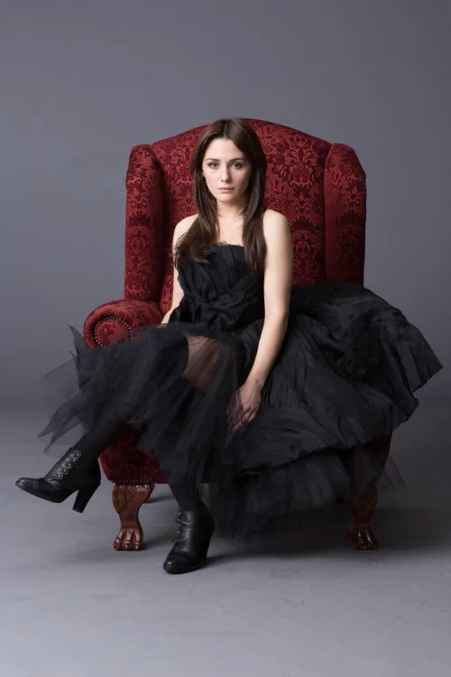 Thumbnail Addison Timlin: Elegant Addition to Gentleman's Boners
