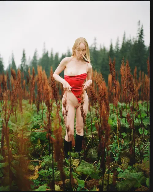 Thumbnail Polina Kobzeva: NSFW Fashion Expertise Revealed