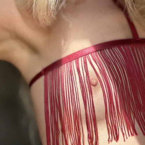 Thumbnail Embracing the Beauty of Tiny Breasts with LanaPeaches__