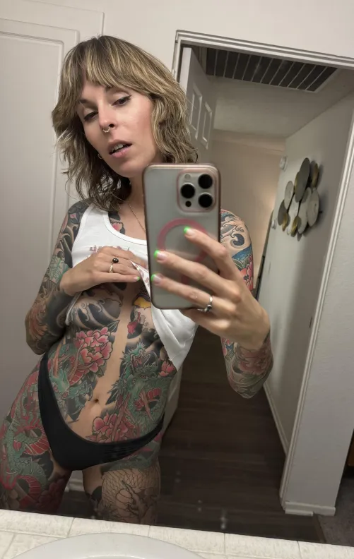 Thumbnail kuzagirl Enjoys 'New Hair Today' Experience in Hotchickswithtattoos