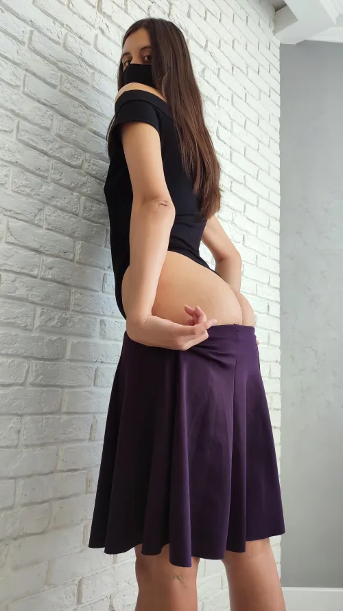 Thumbnail Embracing Sexiness: Fashion Forward Attitude