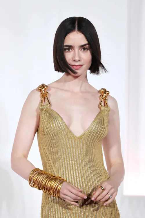 Thumbnail Lily Collins: A Stunner in Every Way | ControlCAD