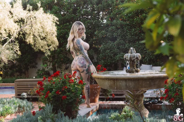 Thumbnail Bae by CarpetbagFishpaste: An Intimate Perspective