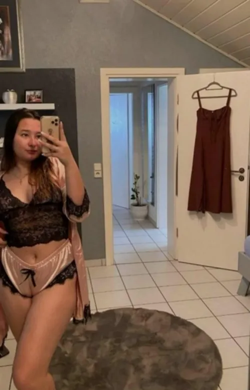 Thumbnail Good Girls' Desires: Mirror Selfie Story by LustfulZara