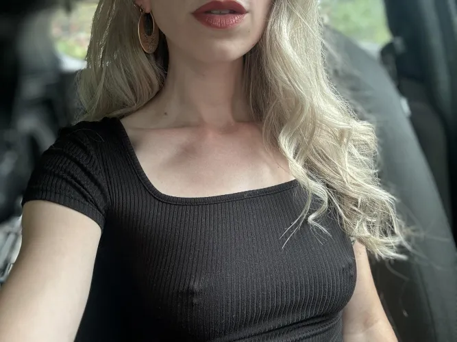Thumbnail nothinglikealice Stuns in Complimented Outfits - Pokies Galore