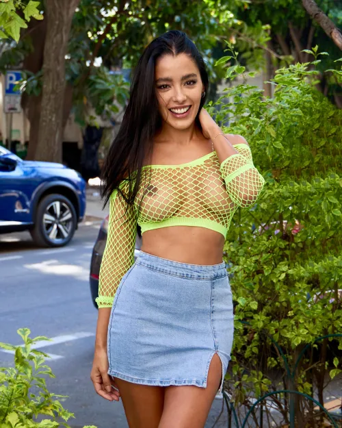 Thumbnail Turning Heads: A Double Take Moment | ashydeluca