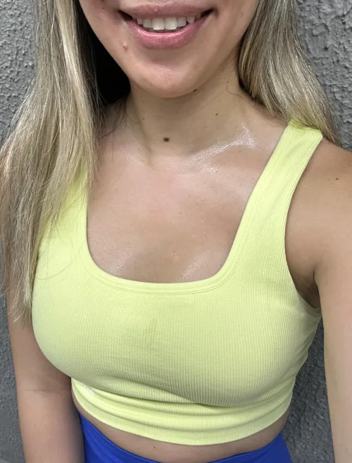 Thumbnail Discussing Post-Gym Sweatiness by Author sunsunny23