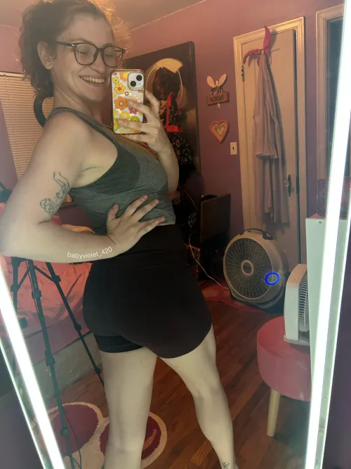 Thumbnail In Search of a Sweaty Girlfriend Stories | 420baby_violet