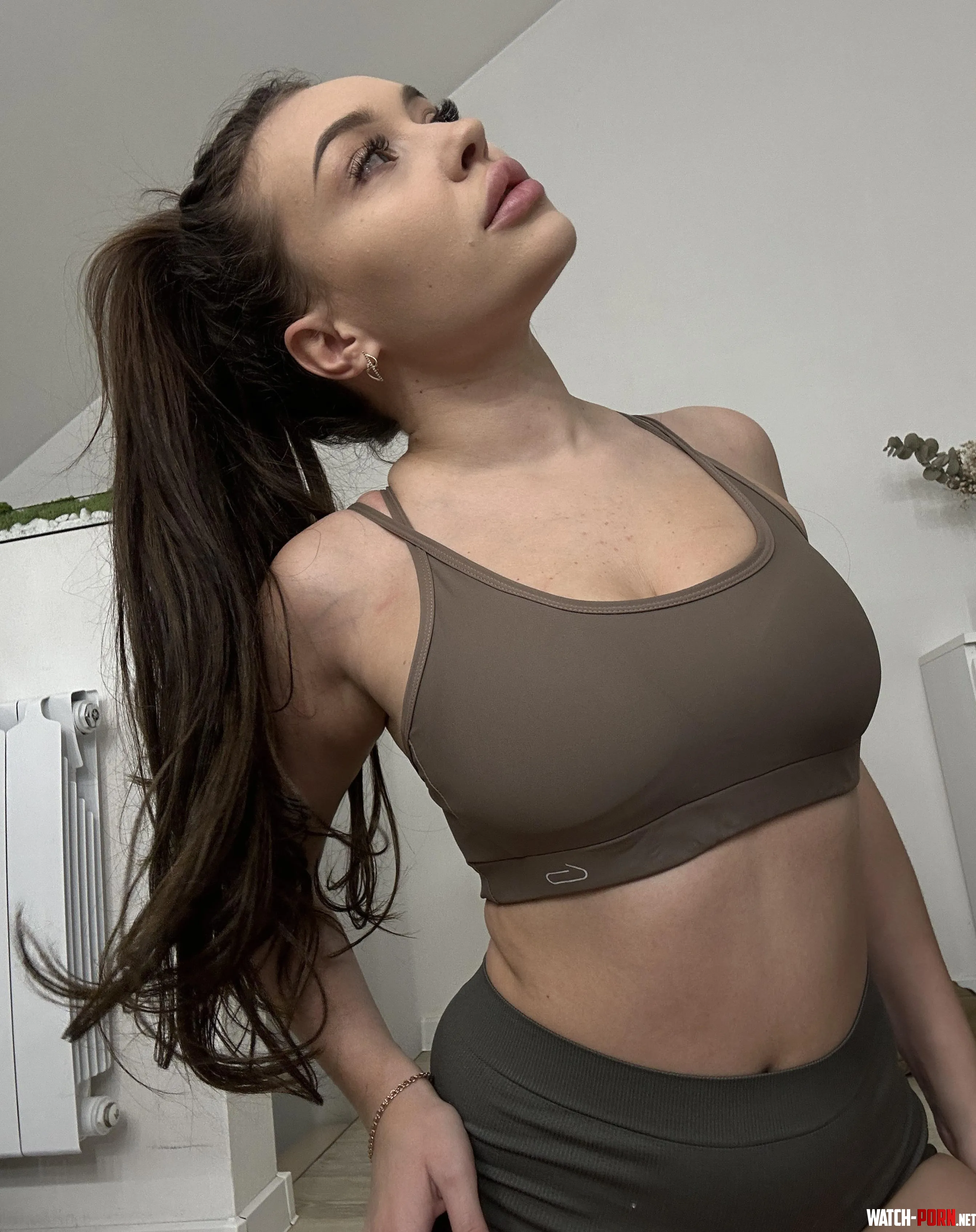 nothing more delicious than an athletic body by AlinaKitten