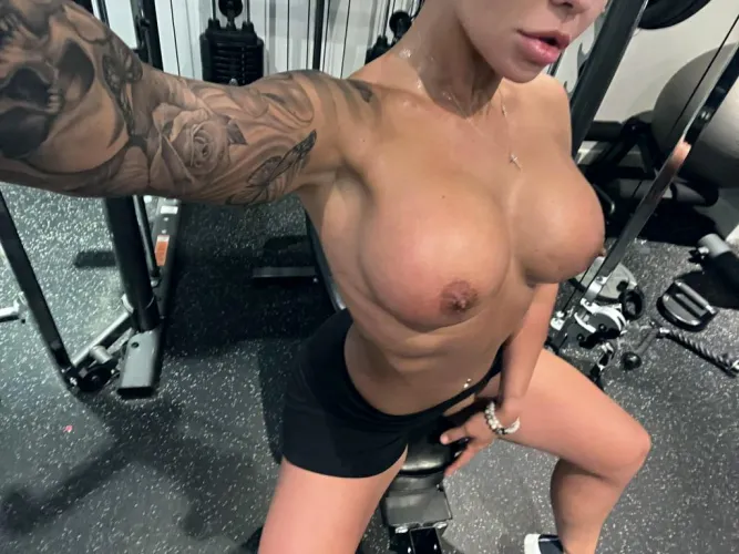 Thumbnail Invitation to a Workout Session | EnhancedFucktoys