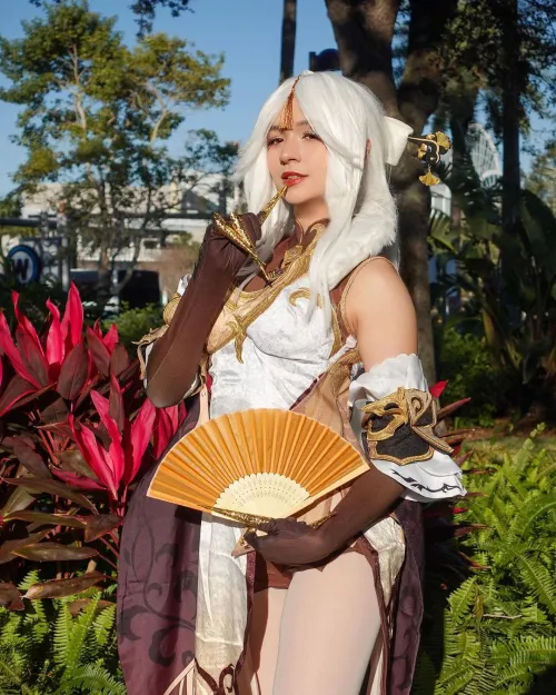 Thumbnail Mesmerizing Ningguang Cosplay by PearllhimePlayful | Stunning Genshin Impact Representation