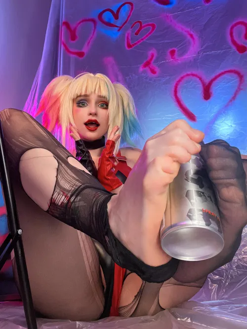 Thumbnail Harley Quinn Isekai Suicide Squad: Artistic Interpretation by shadory_cos