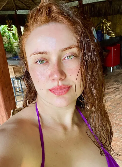 Thumbnail Puzzled_MJ Embraces Natural Beauty in SexyFrex