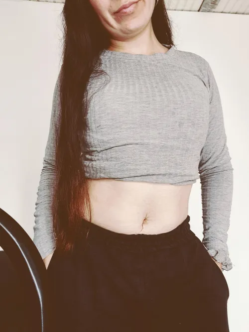 Thumbnail Discover Why This Could Be Your Favorite Croptop Look | dgbebiiita