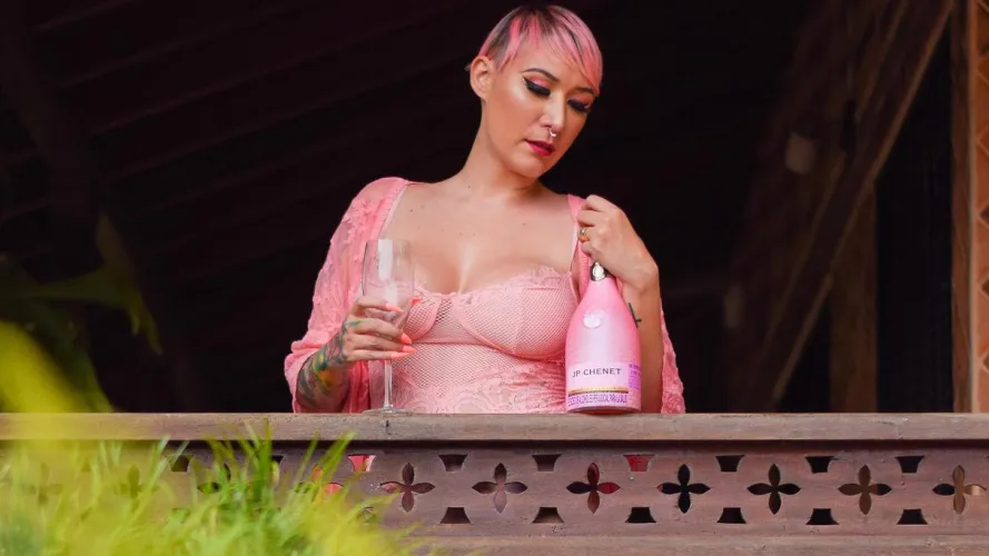 Thumbnail Chelsesky's Call for Milk with a Twist | SuicideGirls Category