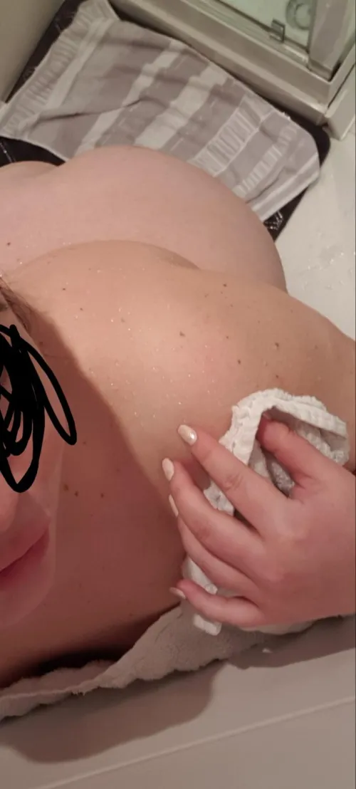 Thumbnail Fresh and Clean: BBW's Shower Time - ADubAdventure