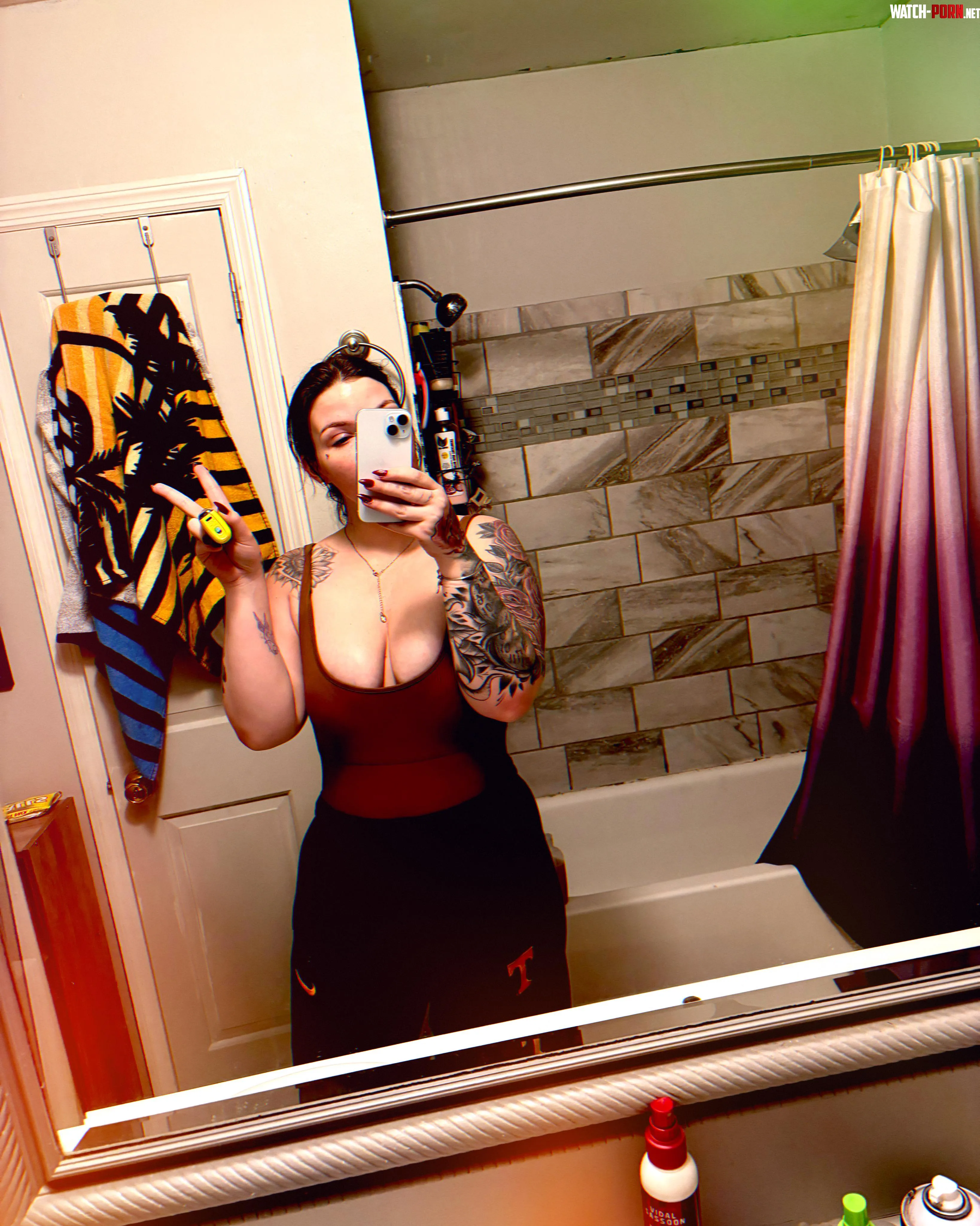 Anyone wanna ft or exchange nudes Really bored and I need to cum  by MckameyRose