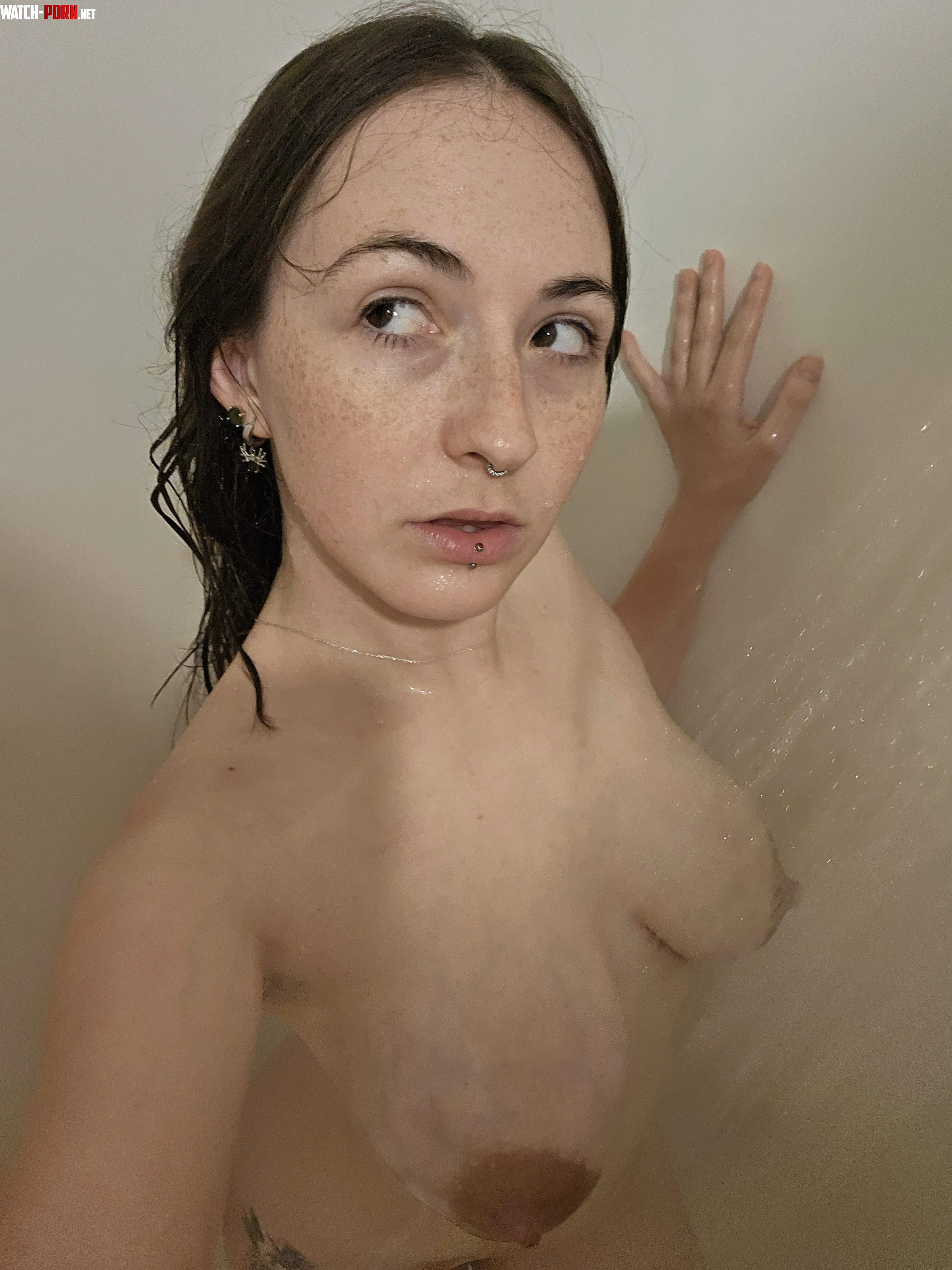 Those phantom cries be gettin me midshower by impatient_carnation