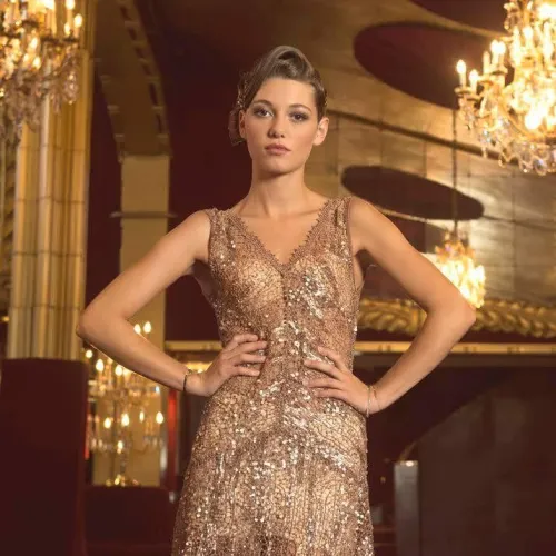 Thumbnail Mathilde Oliver: Timeless Beauty in Gentleman's Boners