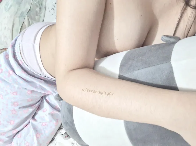 Thumbnail Sleep With Me: serandipity02's Seductive Invitation