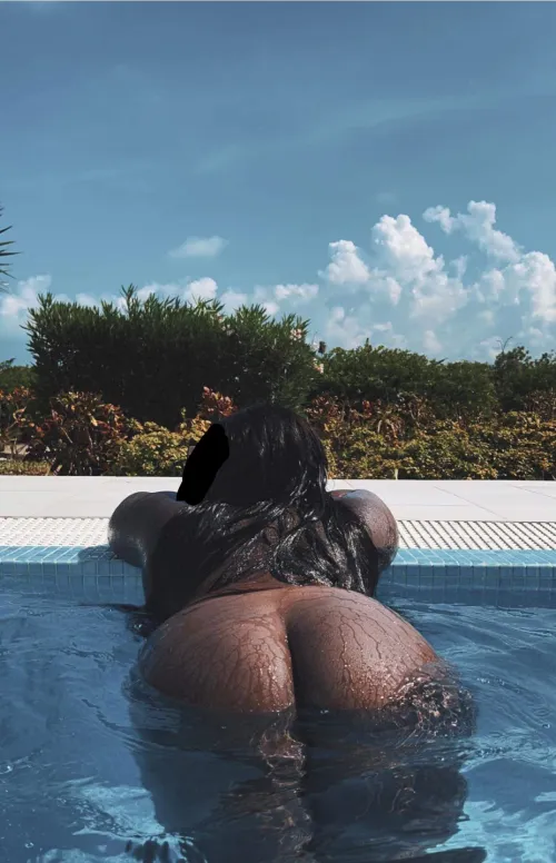 Thumbnail Cherry_Blowsome2's Pool Perspectives: Explore BBW Escapades