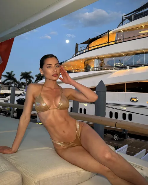 Thumbnail Georgina Mazzeo: A Captivating Encounter in TheRareOnes