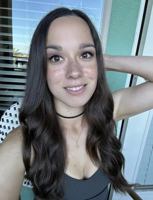 Thumbnail Basking in the Sun: AlanaAraya's Radiant Journey in SexyFrex
