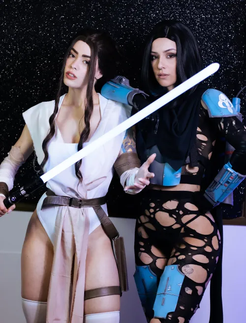 Thumbnail Battle of the Waifus: Jedi x Mandalorian by Nicky Brum