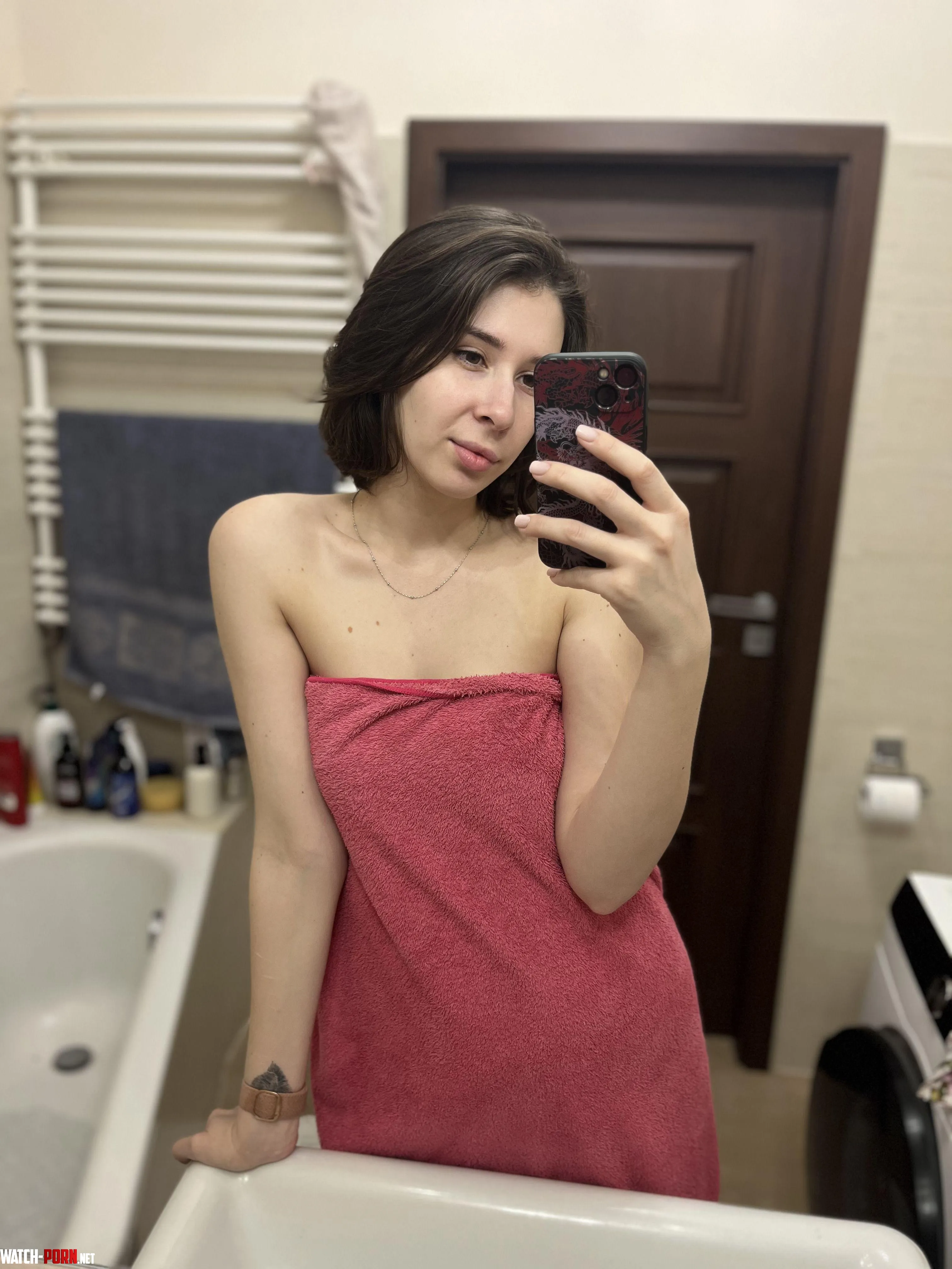 Sleepy mirror selfie before taking a shower by madempty_