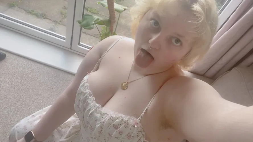 Thumbnail Cute Selfie with Cleavage: BBW's Style - Chubby-skyy