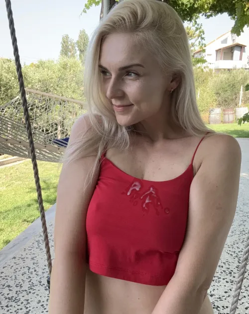 Thumbnail Walking Braless to Tease: OpalLuxuryy Shares Nipple Excitement on the Street | Croptopgirls Category
