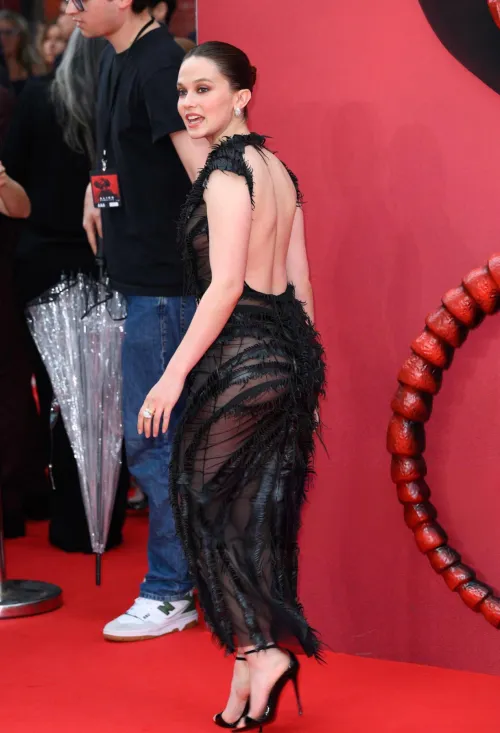 Thumbnail Cailee Spaeny: Unveiling Her Aura | CelebrityButts