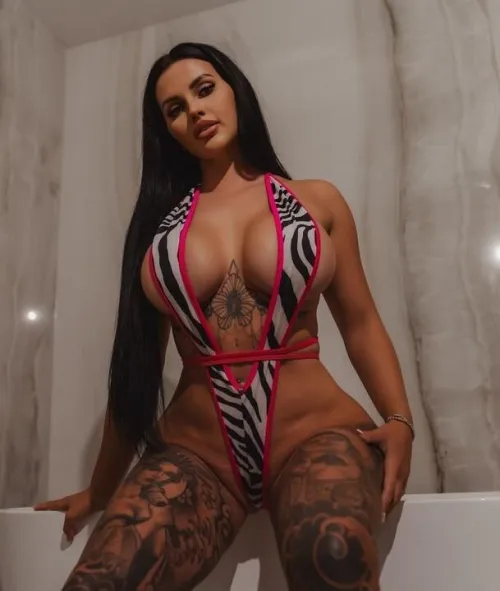 Thumbnail Unveiling Beauty: A Special Sling Bikini Presentation