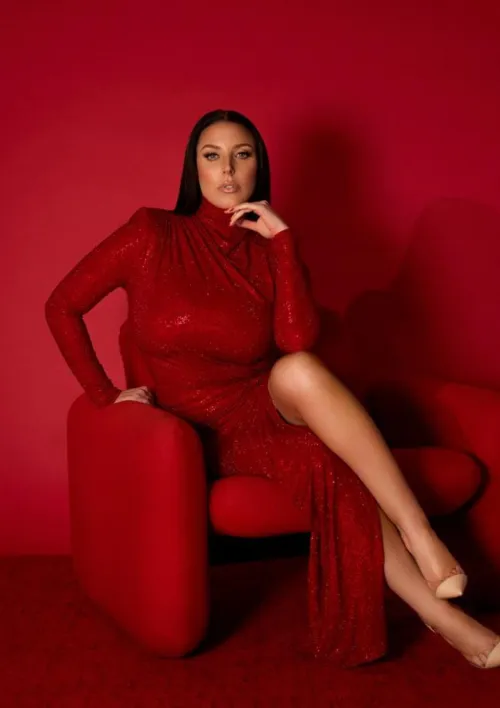 Thumbnail Angela White's Fashion Evolution: From the Screen to the Catwalk
