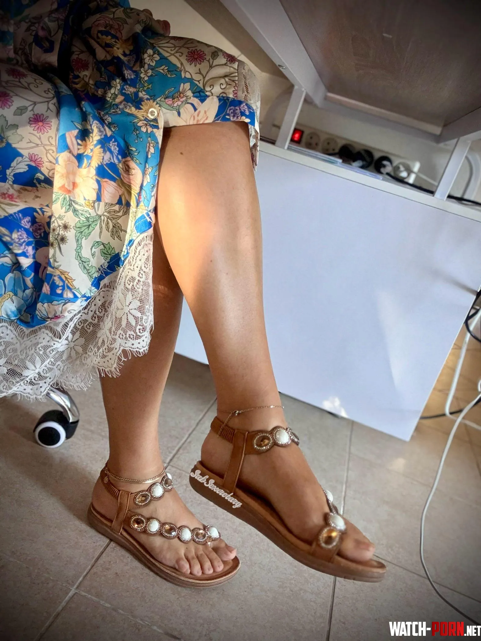 Back to the office happy Monday by SubSexcretary