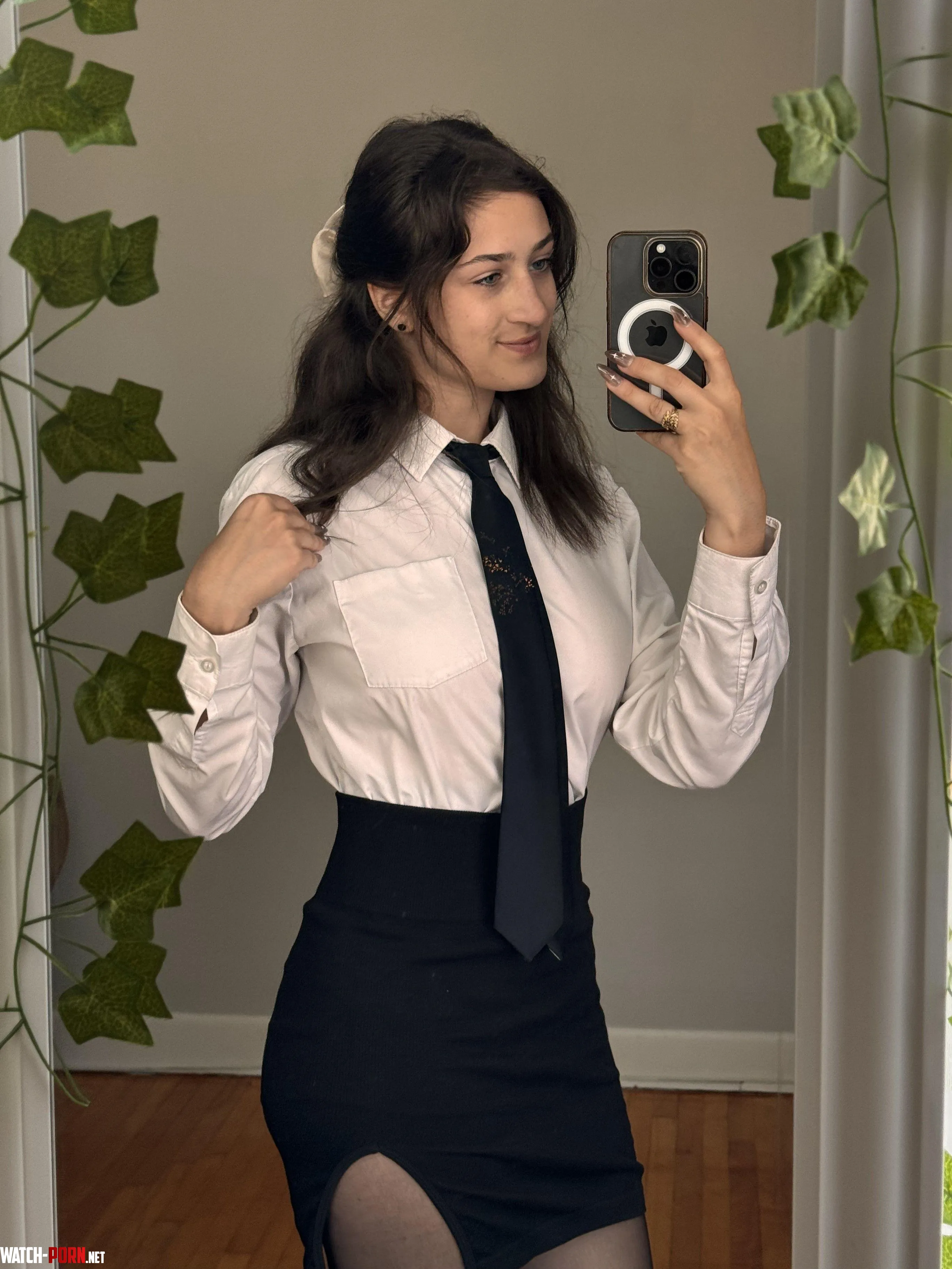 A secretary built for breeding by Ocratoyaland