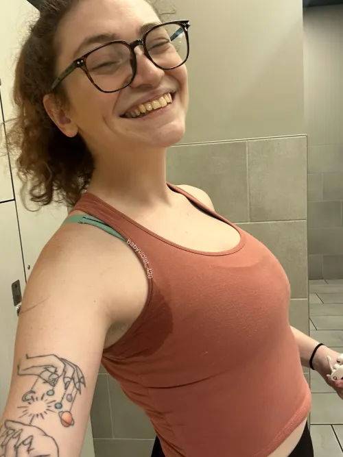 Thumbnail 420baby_violet's Radiant Smile Post Workout in SweatyGirls