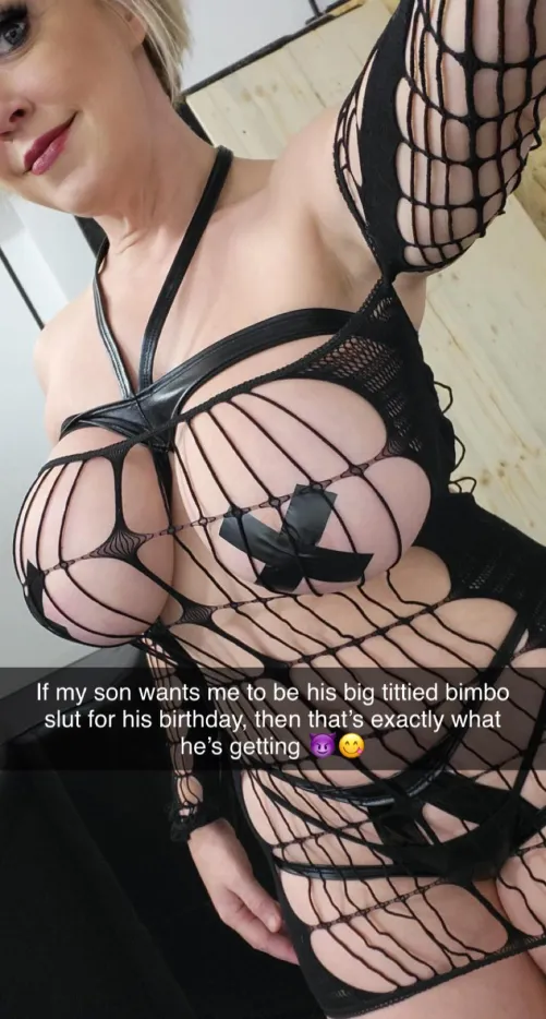 Thumbnail IncestFlixxx Article: Moms Going Extra Mile for Sons