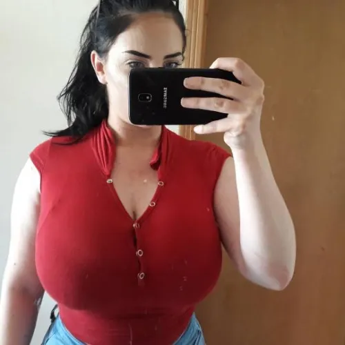 Thumbnail Busty Selfie: Top-Story391's Spectacular Shot in the 2Busty2Hide Category