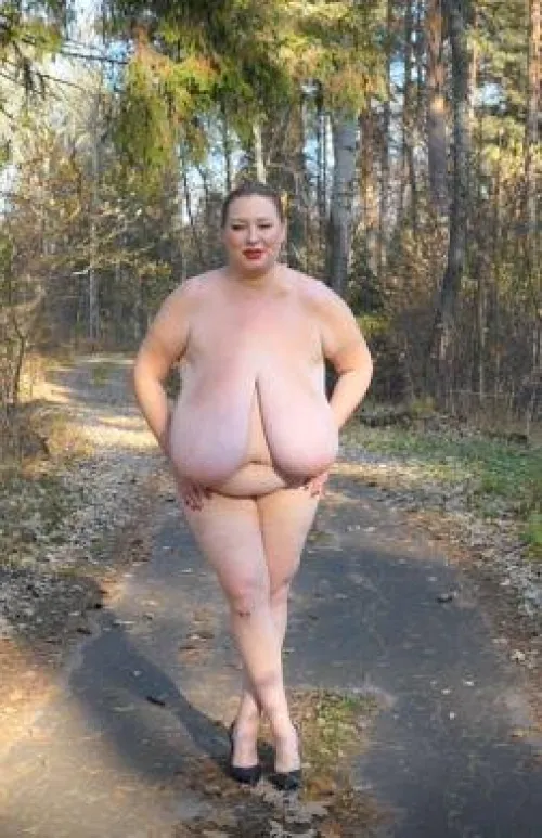 Thumbnail lilydreamboobs in the Season of Autumn Nudes in BBWnudists